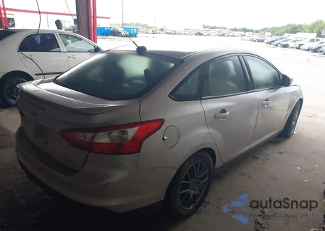 2014 Ford Focus Se from USA, damaged, VIN 1FADP3F23EL158142